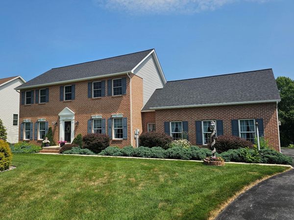 6437 BELLHURST DRIVE, CHAMBERSBURG, PA 17202