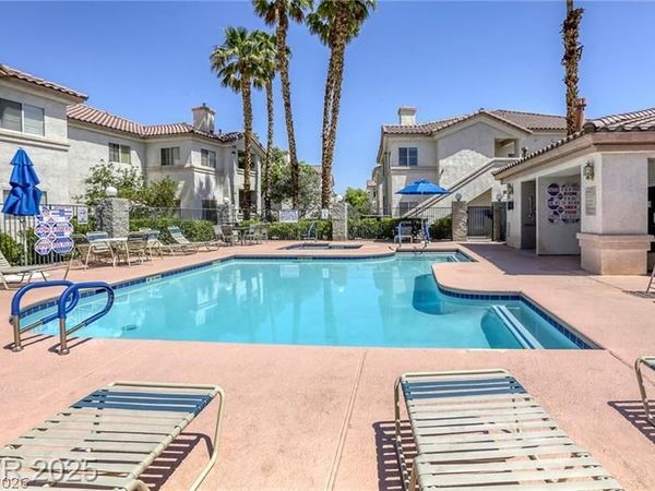 2120 CALVILLE Street , Unit 202, Las Vegas, NV 89128