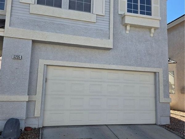 5235 Ladyhawk Way , Las Vegas, NV 89118