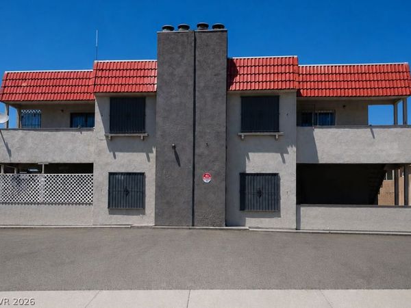 6938 Issac Avenue , Las Vegas, NV 89156