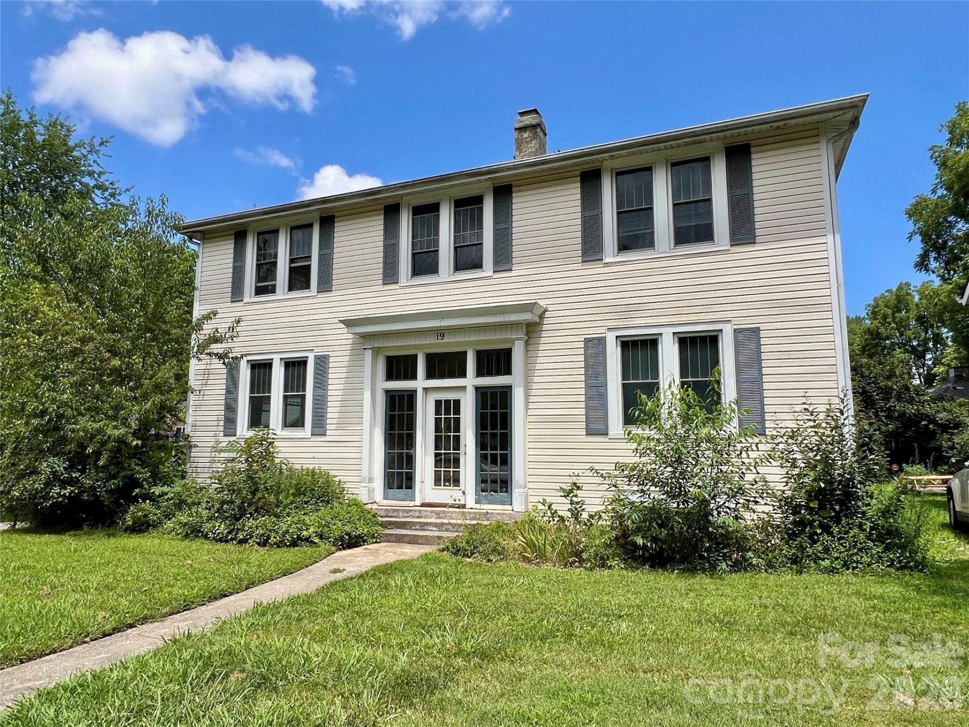 19 Saluda Street, Asheville, NC 28806 Main Photo