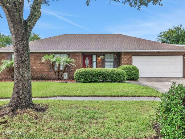 10927 GREAT SOUTHERN Drive, Jacksonville, FL 32257