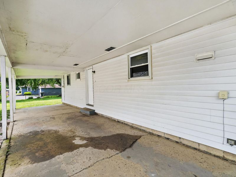 858 W Stephen Drive W, Columbus, OH 43204 Photo 10