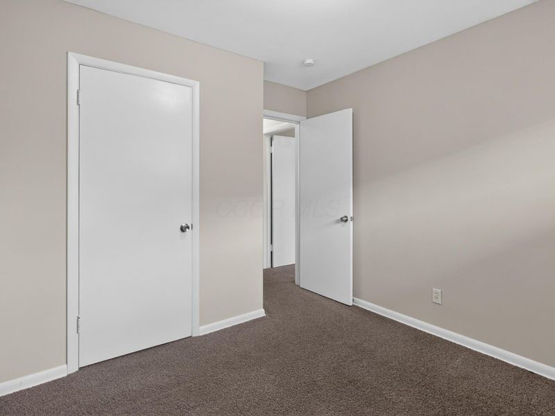 858 W Stephen Drive W, Columbus, OH 43204 Photo 25