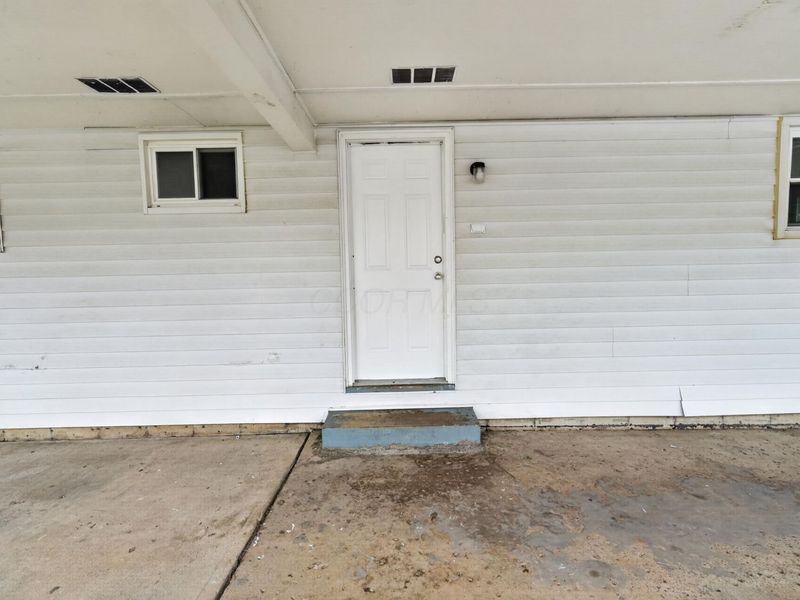 858 W Stephen Drive W, Columbus, OH 43204 Photo 5