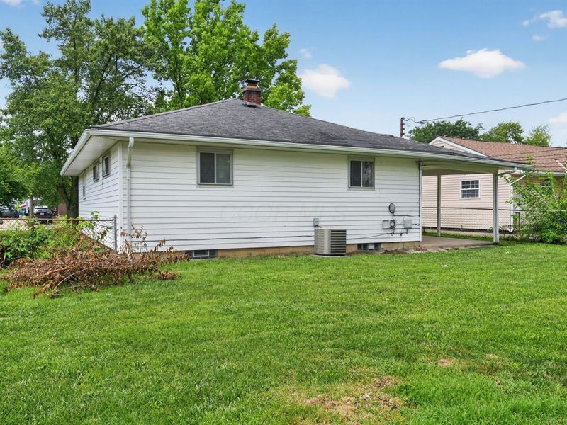 858 W Stephen Drive W, Columbus, OH 43204 Photo 9