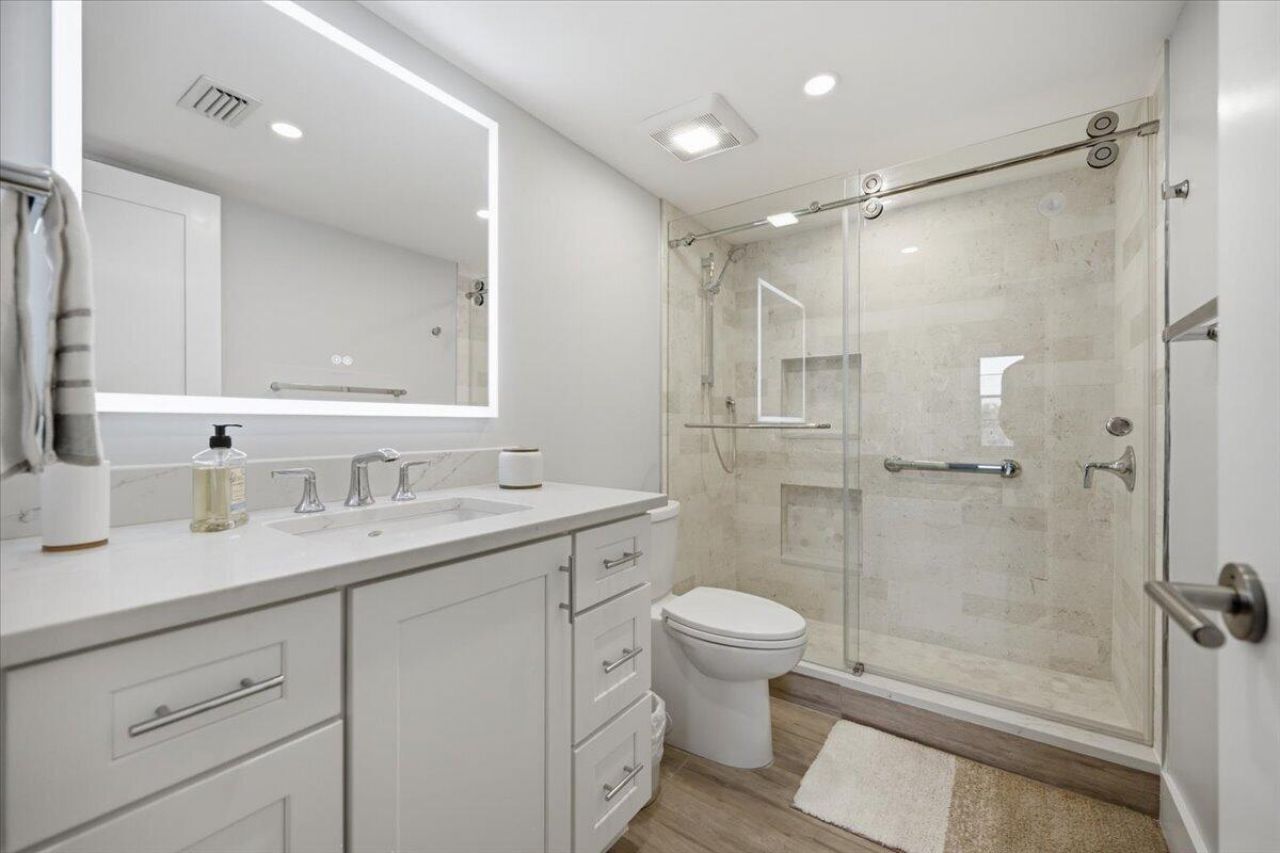 300 N Highway A1a, Unit 304d, Jupiter, FL 33477 Photo