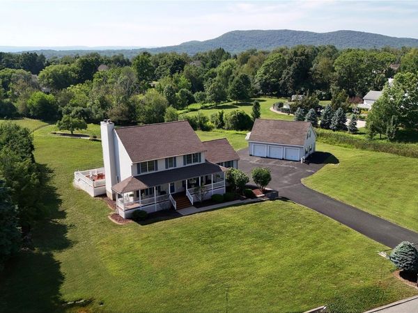 33 Jessup Road, Warwick, NY 10990