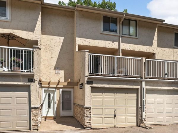 1741 Meadowlark Road, Unit 51741, Eagan, MN 55122