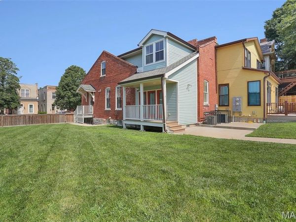 2704 McNair , St Louis, MO 63118