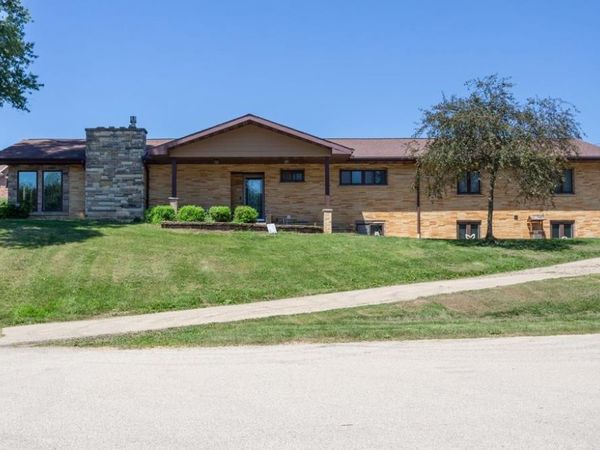 2162 Valley Lane, Cuba City, WI 53807