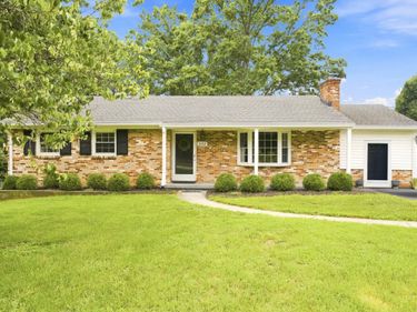 322 Amelon Road, Madison Heights, VA 24572