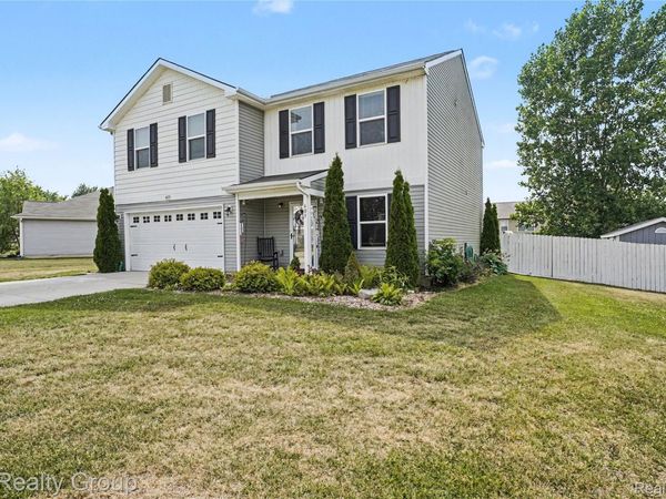 605 Rockway Drive, Linden, Mi 48451