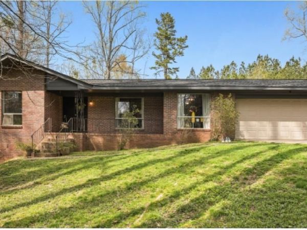 779 Pinehurst Drive , Fairburn, GA 30213