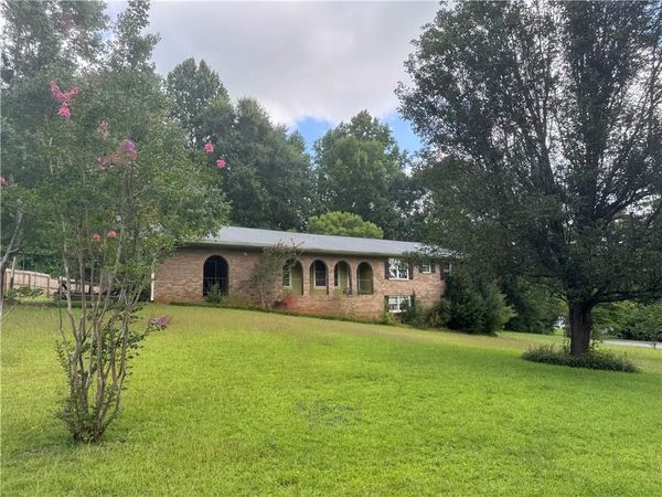 105 Ponderosa Drive , Dallas, GA 30157