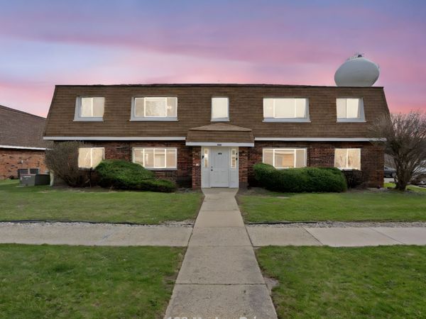 103 Harbor Drive , Unit D, Oswego, IL 60543