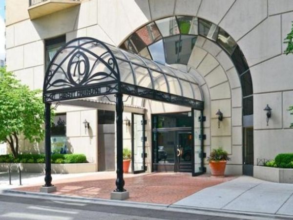 70 W Huron Street, Unit 406, Chicago, IL 60654