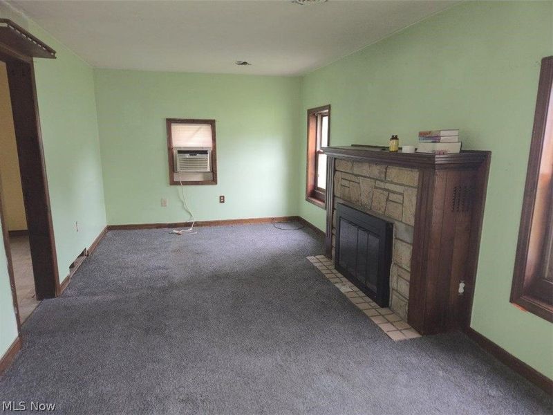 375 Bon Air Avenue, Elyria, OH 44035 Photo 3