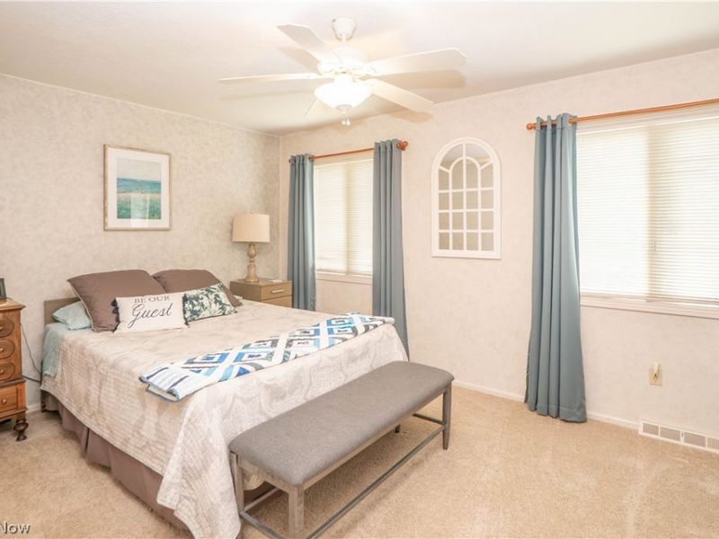 6215 Bayside Street NW, Canton, OH 44718 Photo 23