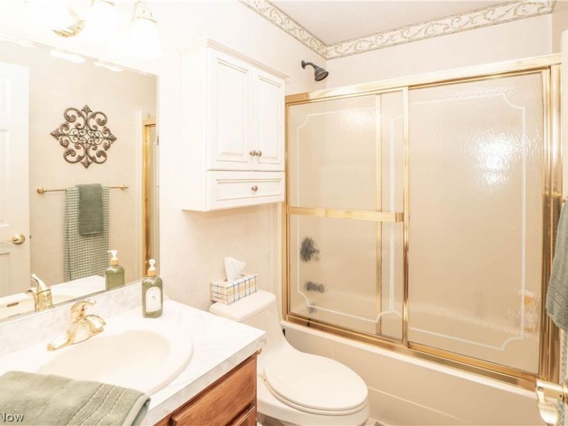 6215 Bayside Street NW, Canton, OH 44718 Photo 25