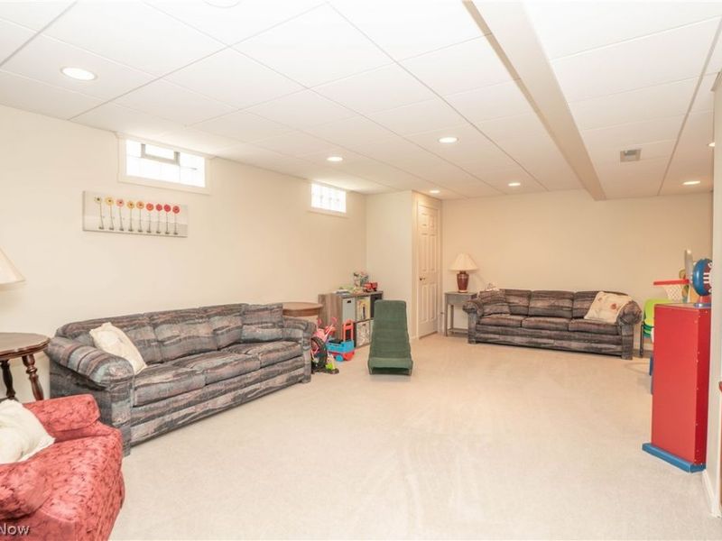 6215 Bayside Street NW, Canton, OH 44718 Photo 33