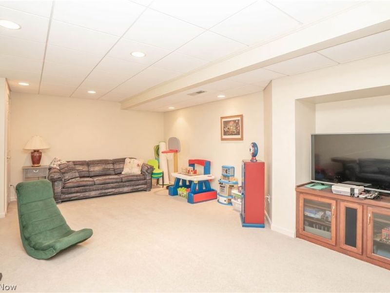6215 Bayside Street NW, Canton, OH 44718 Photo 34