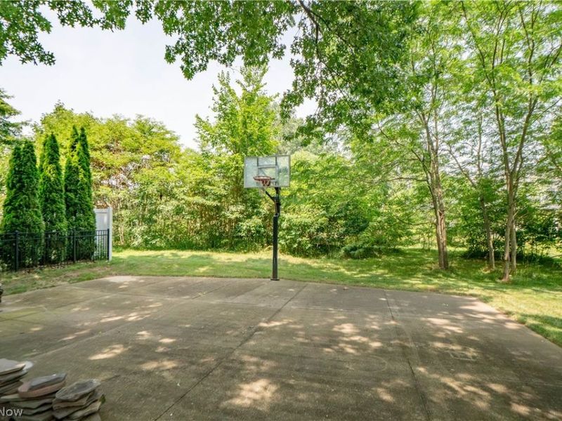 6215 Bayside Street NW, Canton, OH 44718 Photo 43