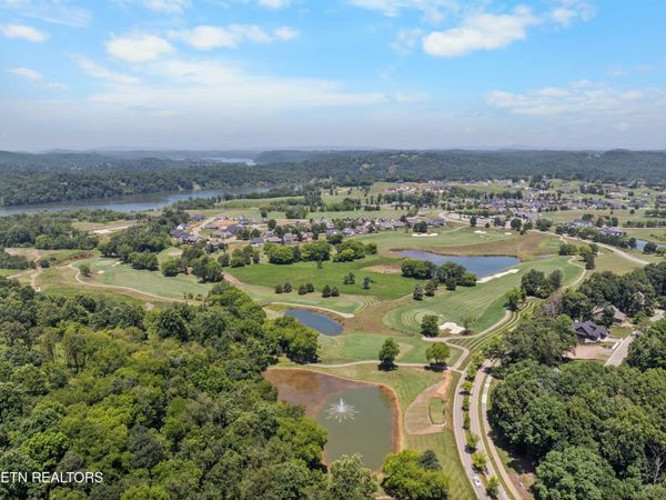 179 Island Circle, Loudon, TN 37774