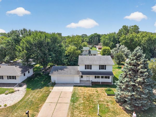 1772 Eldridge Avenue W, Roseville, MN 55113