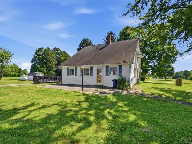 8601 Lochard Road, Sidney, OH 45365 Photo 24