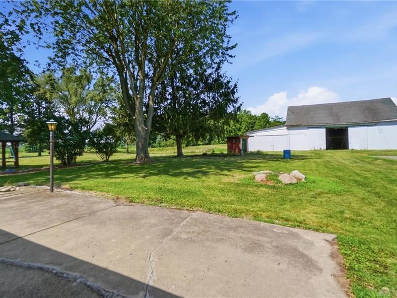 8601 Lochard Road, Sidney, OH 45365 Photo 26