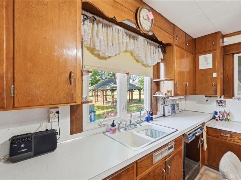 8601 Lochard Road, Sidney, OH 45365 Photo 38