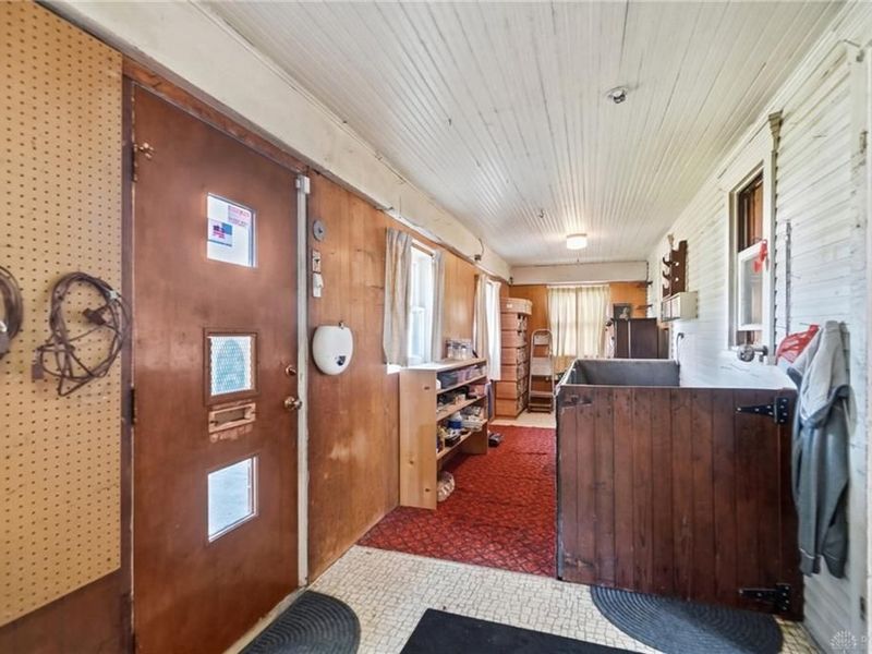 8601 Lochard Road, Sidney, OH 45365 Photo 4