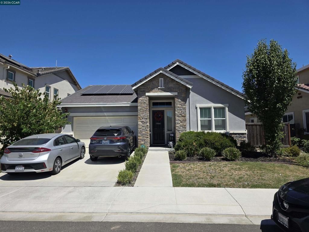 325 Heron Way, Vacaville, CA 95688 Main Photo