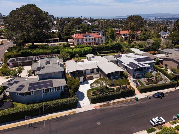 3992 La Cresta Dr , San Diego, CA 92107