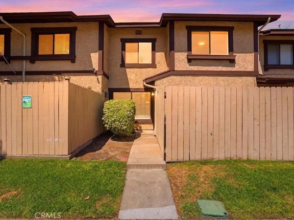 8601 Sunland , Unit 5, Sun Valley, CA 91352