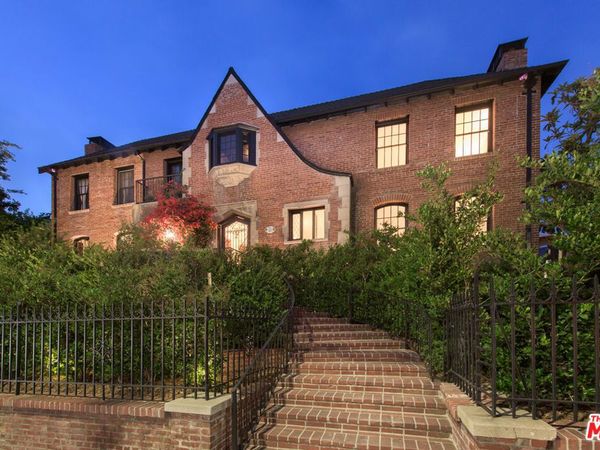 7655 Hollywood Boulevard, Unit 3, Los Angeles, CA 90046