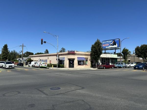32013205 Middlefield Road , Menlo Park, CA 94025