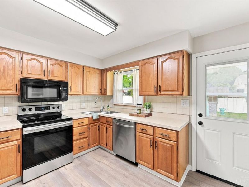 605 Jackson Lane, Middletown, OH 45044 Photo 11