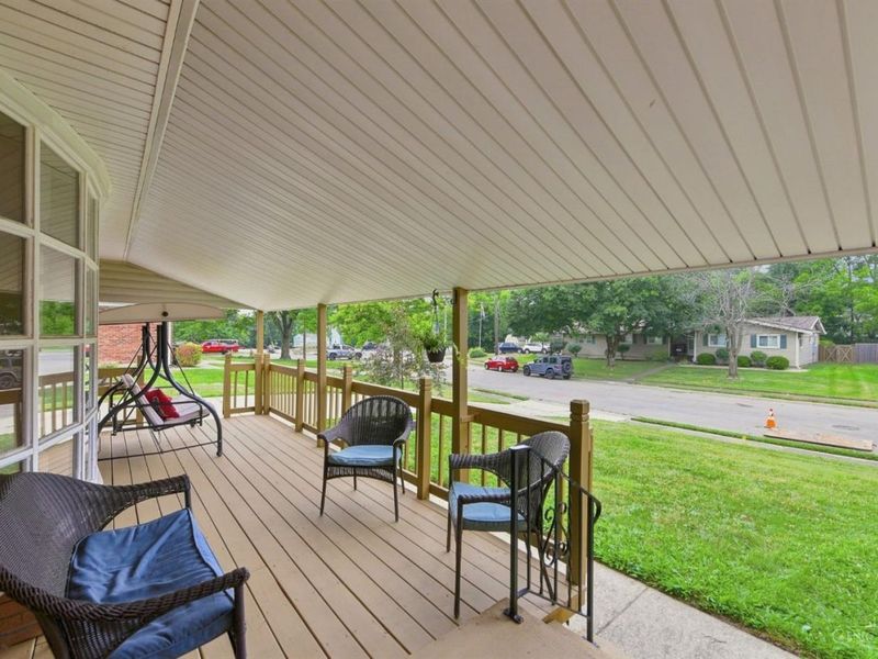 605 Jackson Lane, Middletown, OH 45044 Photo 2