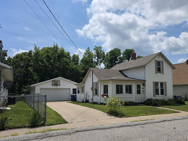 212 BRIDGEMAN, Muscatine, IA 52761