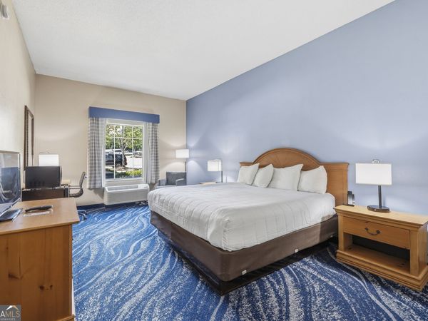 930 UNIT 106 Lake Oconee Parkway, Eatonton, GA 31024