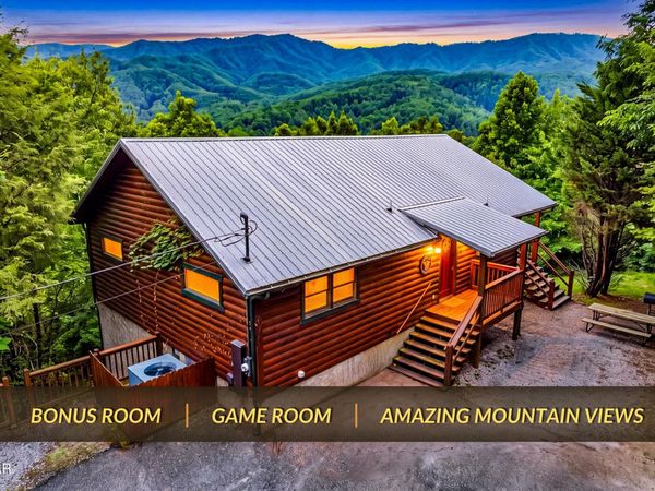 438 Ridgeline Way, Gatlinburg, TN 37738