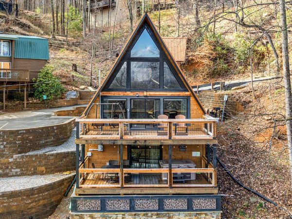 1508 Zurich Road , Gatlinburg, TN 37738