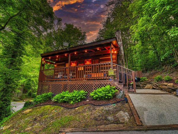 201 Tsali Way , Sevierville, TN 37876