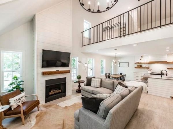 623 Beartrail Ln , Gatlinburg, TN 37738