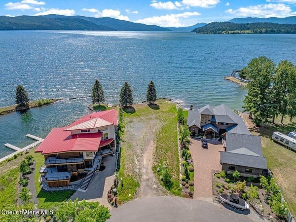 171 Country Road , Hope, ID 83836