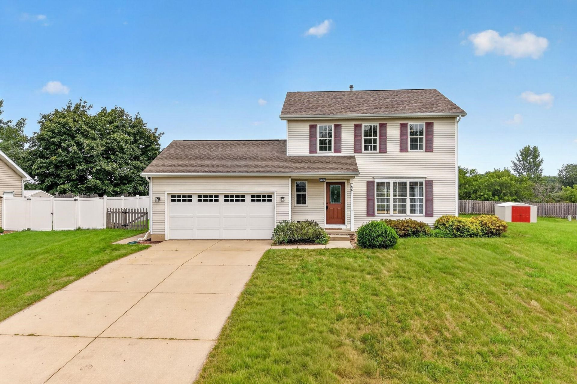 861 Vista Ridge Drive, Mount Horeb, WI 53572 Main Photo