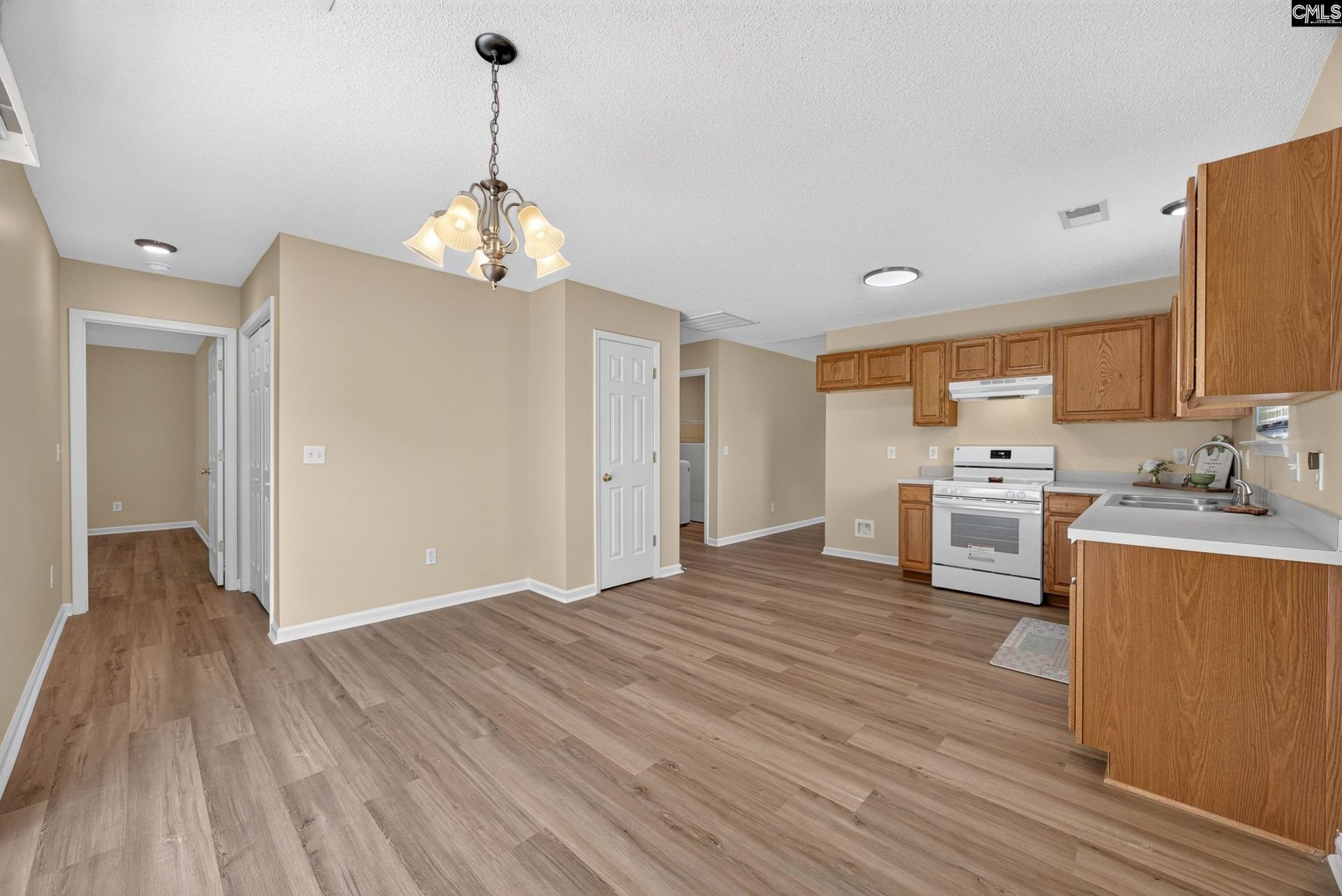 171 Arthurdale  Photo 15