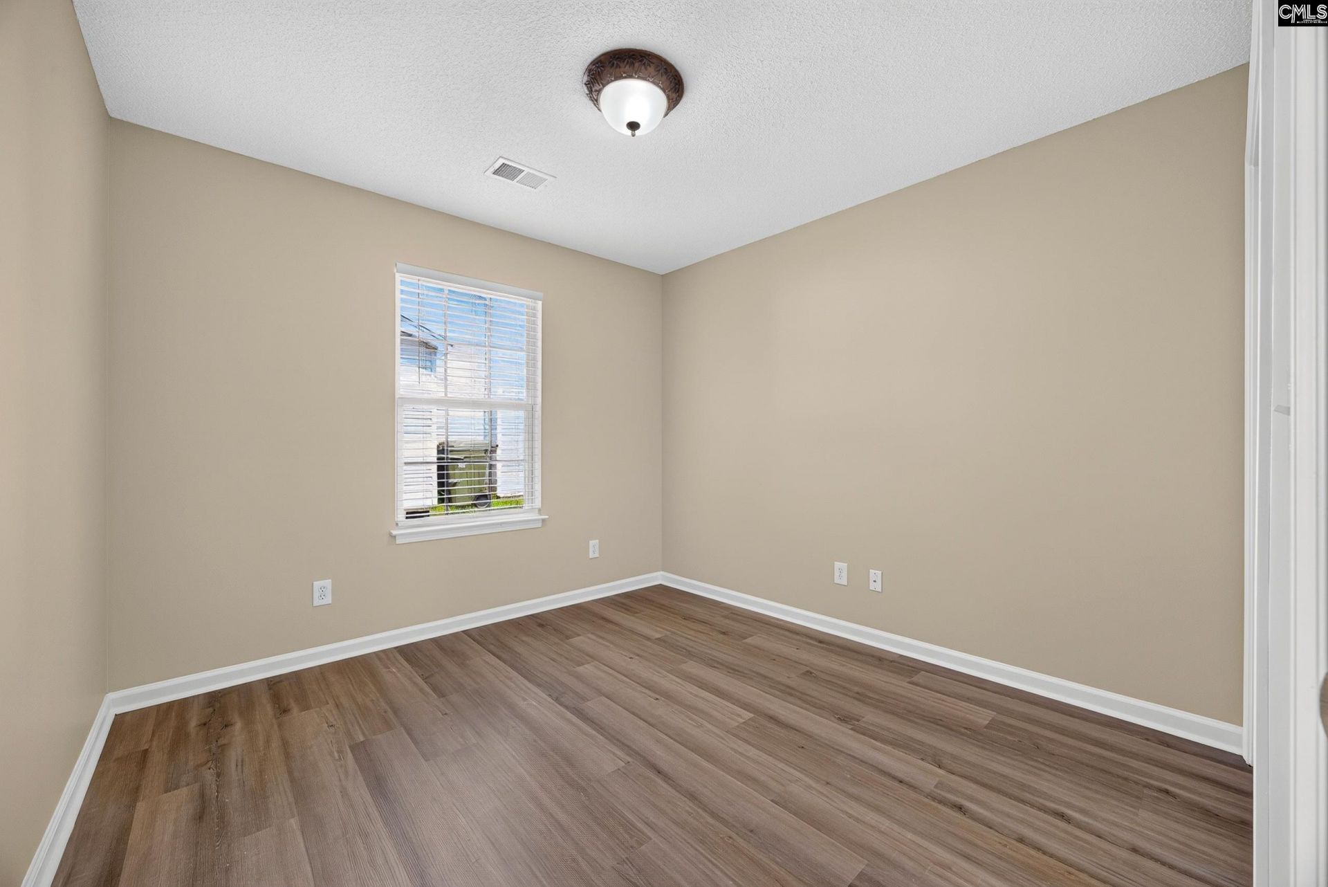 171 Arthurdale  Photo 32